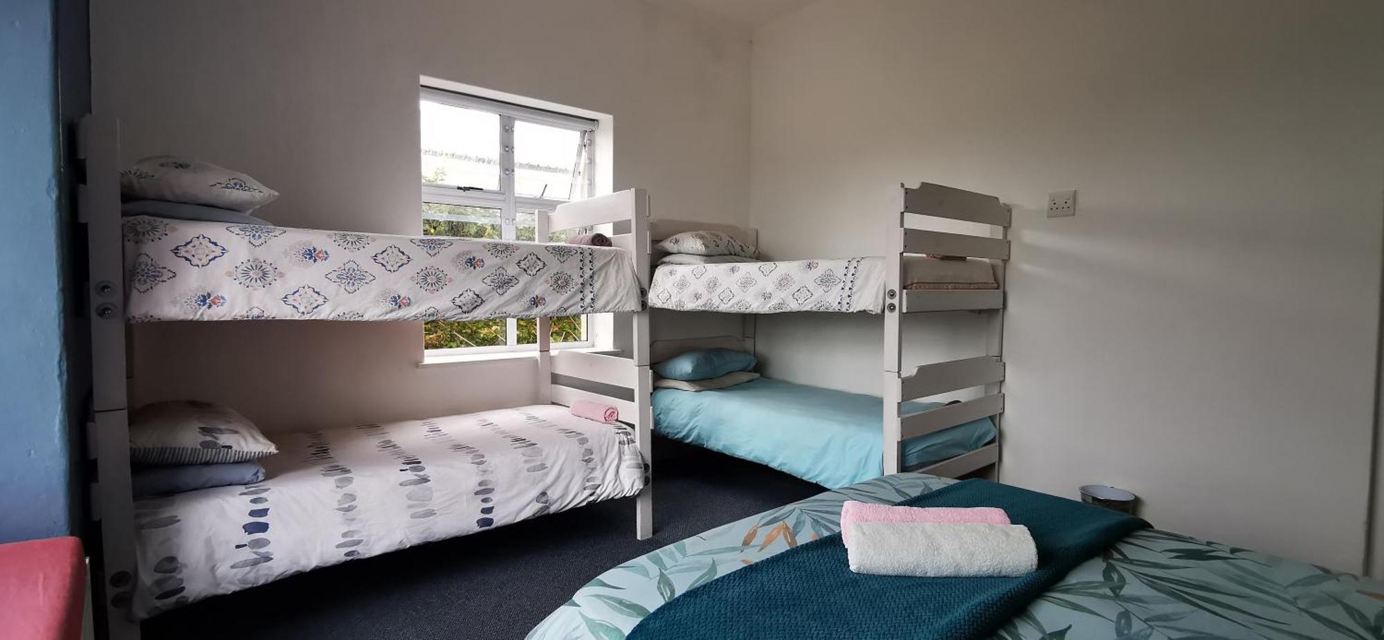 Hermanus Backpackers & Budget Accommodation Exterior photo